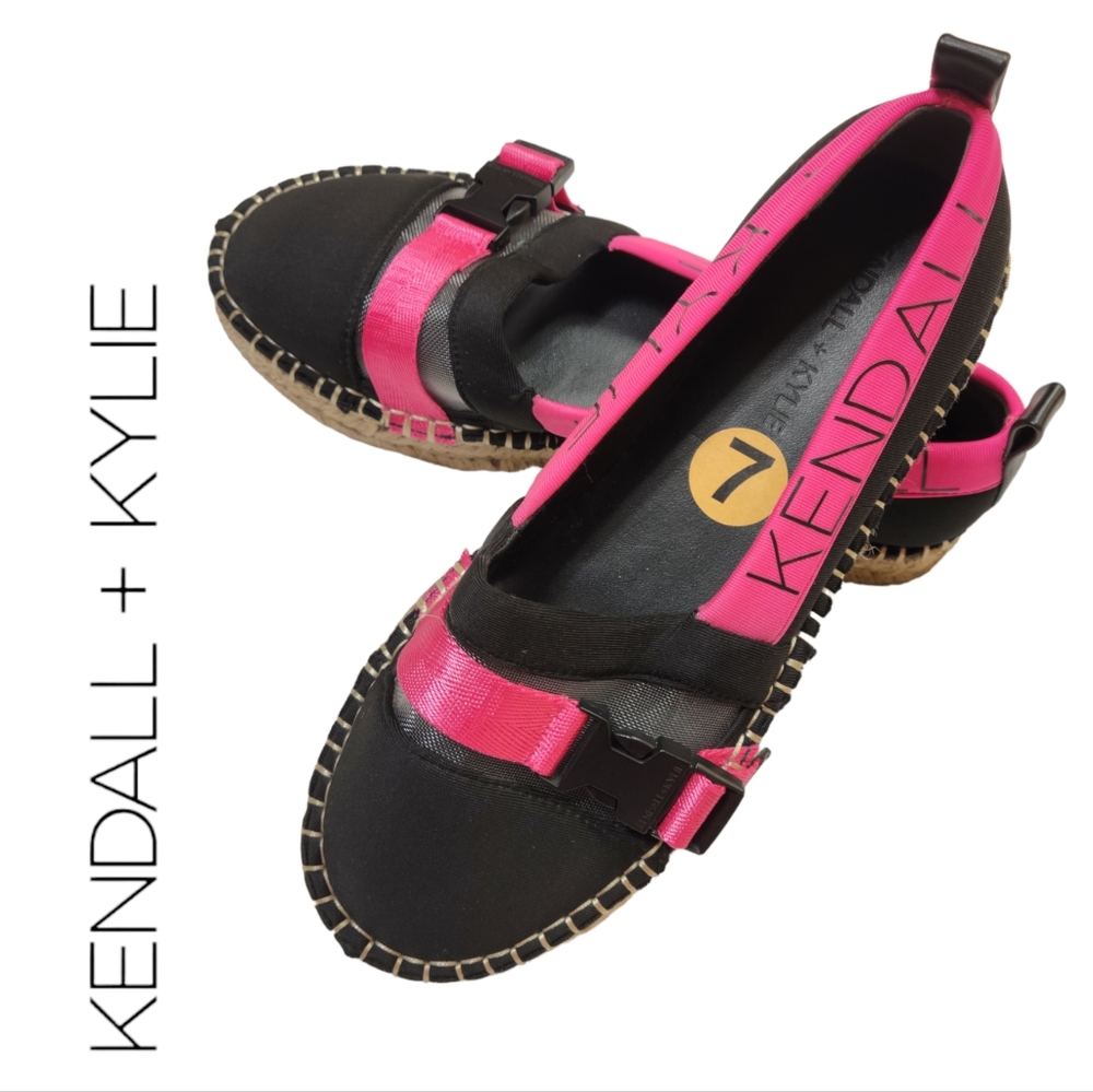 NWT WOMEN'S KENDALL + KYLIE ESPADRIELLES US 7M